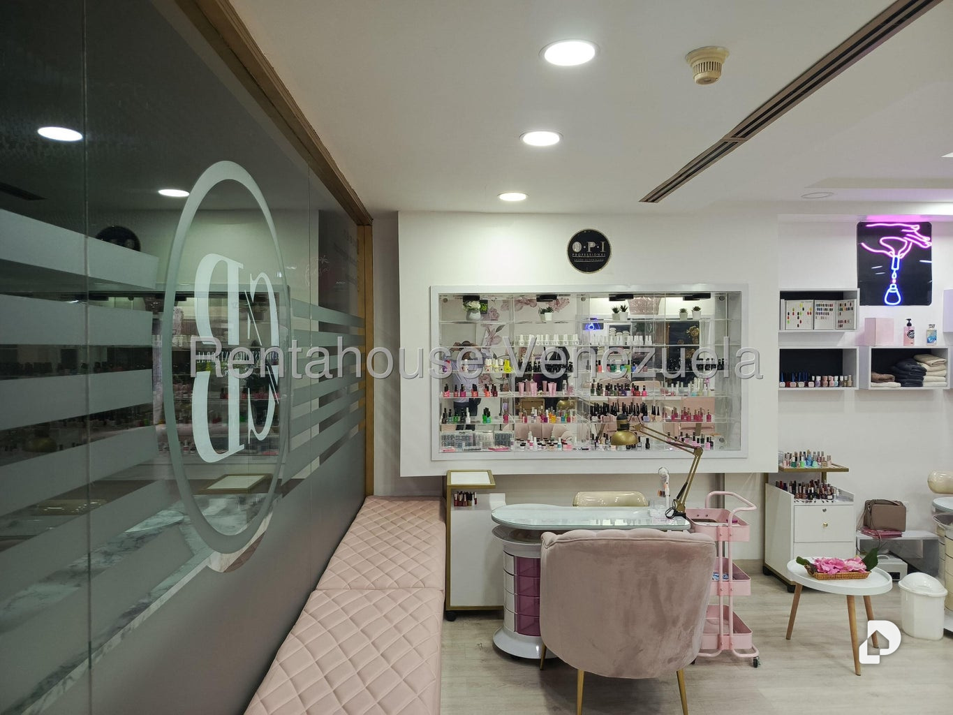 Local comercial en Las Mercedes, Caracas – 11