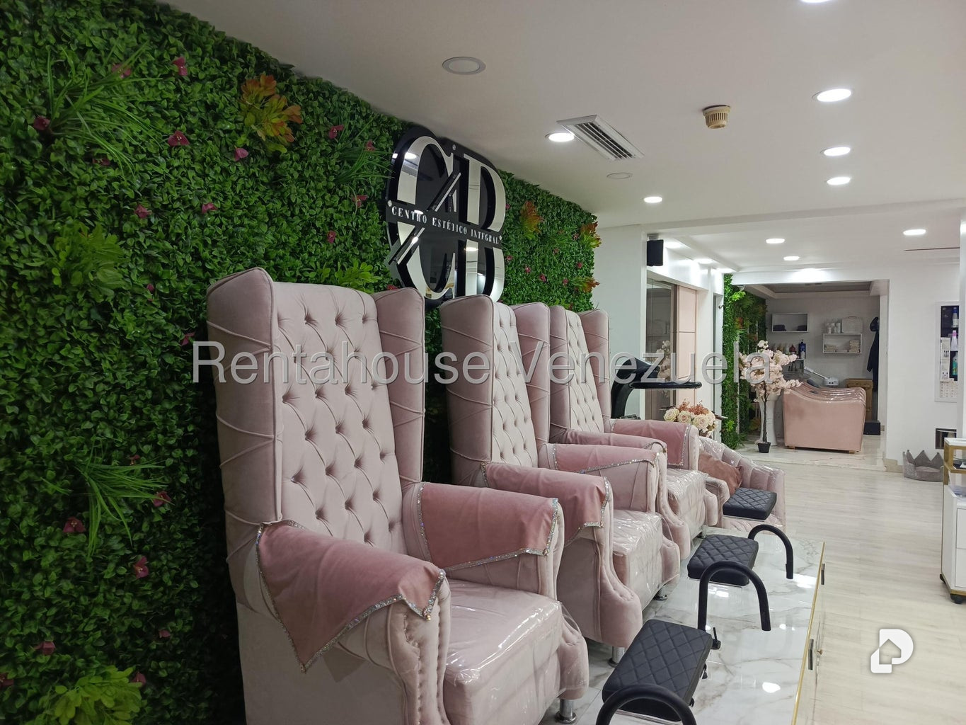 Local comercial en Las Mercedes, Caracas – 17