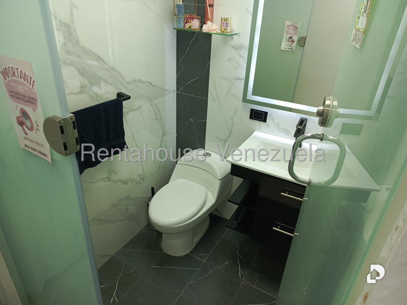Local comercial en Las Mercedes, Caracas – 27