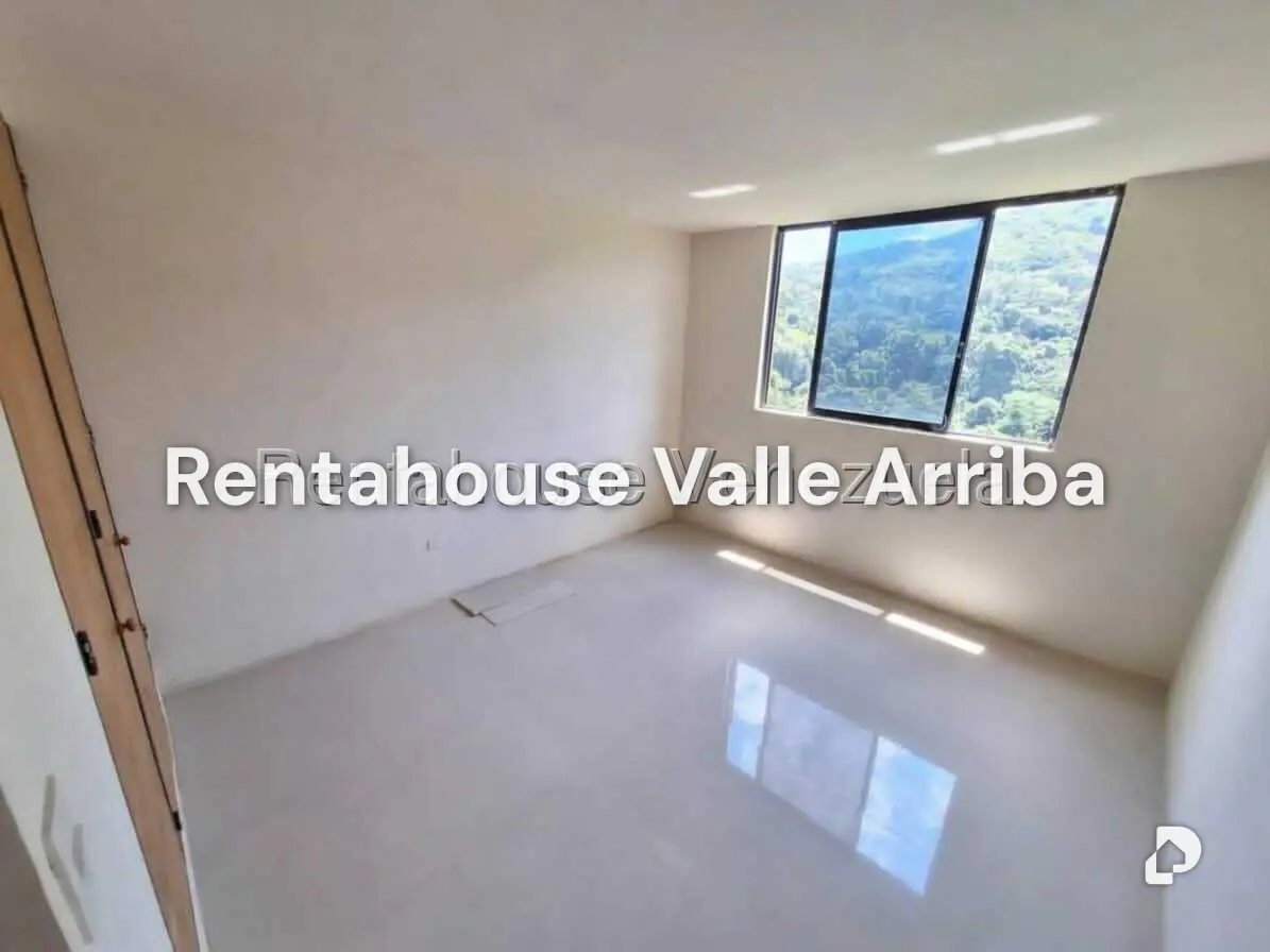 Apartamento en Parque Caiza, Caracas – 4