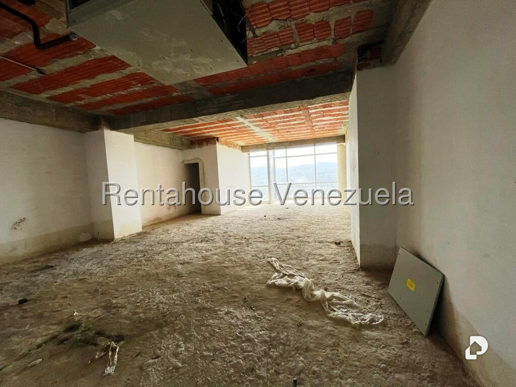 Oficina en Los Dos Caminos, Caracas – 26