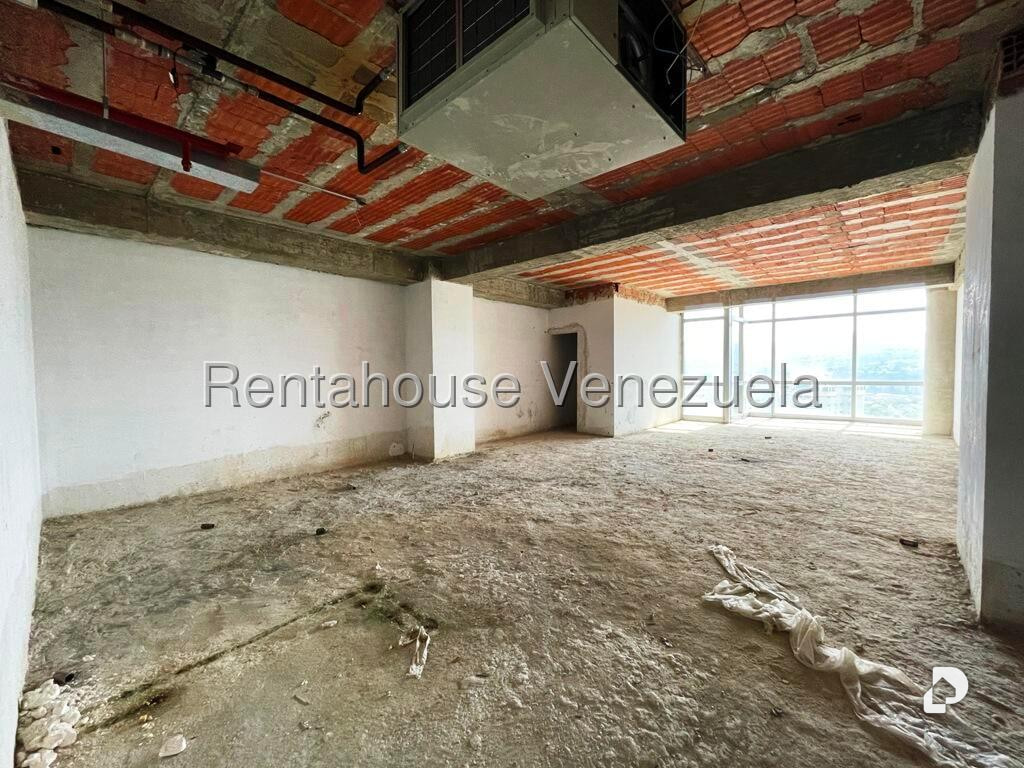 Oficina en Los Dos Caminos, Caracas – 25