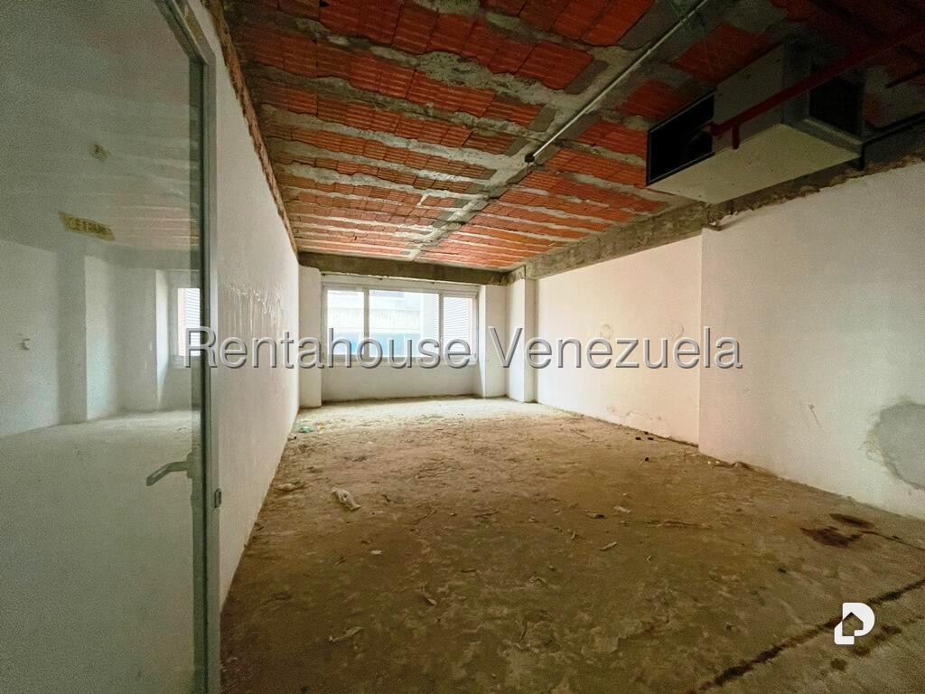 Oficina en Los Dos Caminos, Caracas – 20