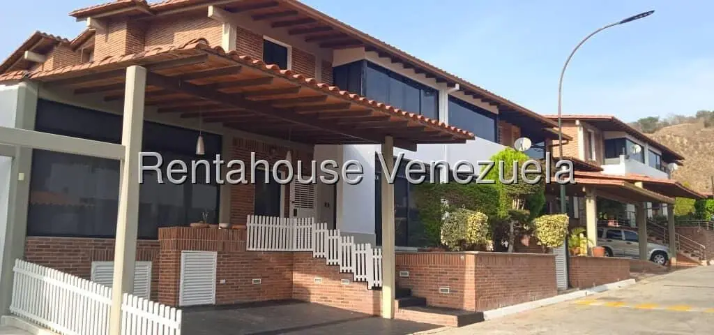 Casa en Vega Arriba, Guatire - 1