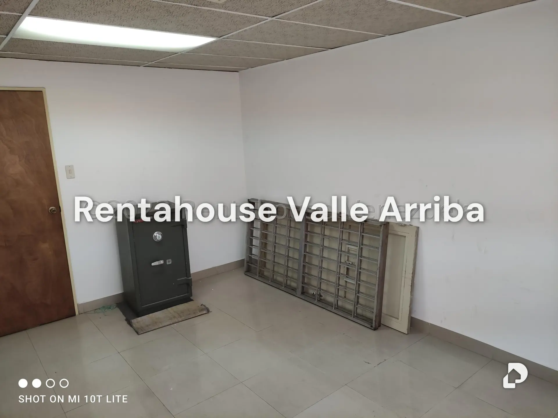 Local comercial en Sabana Grande, Caracas – 23