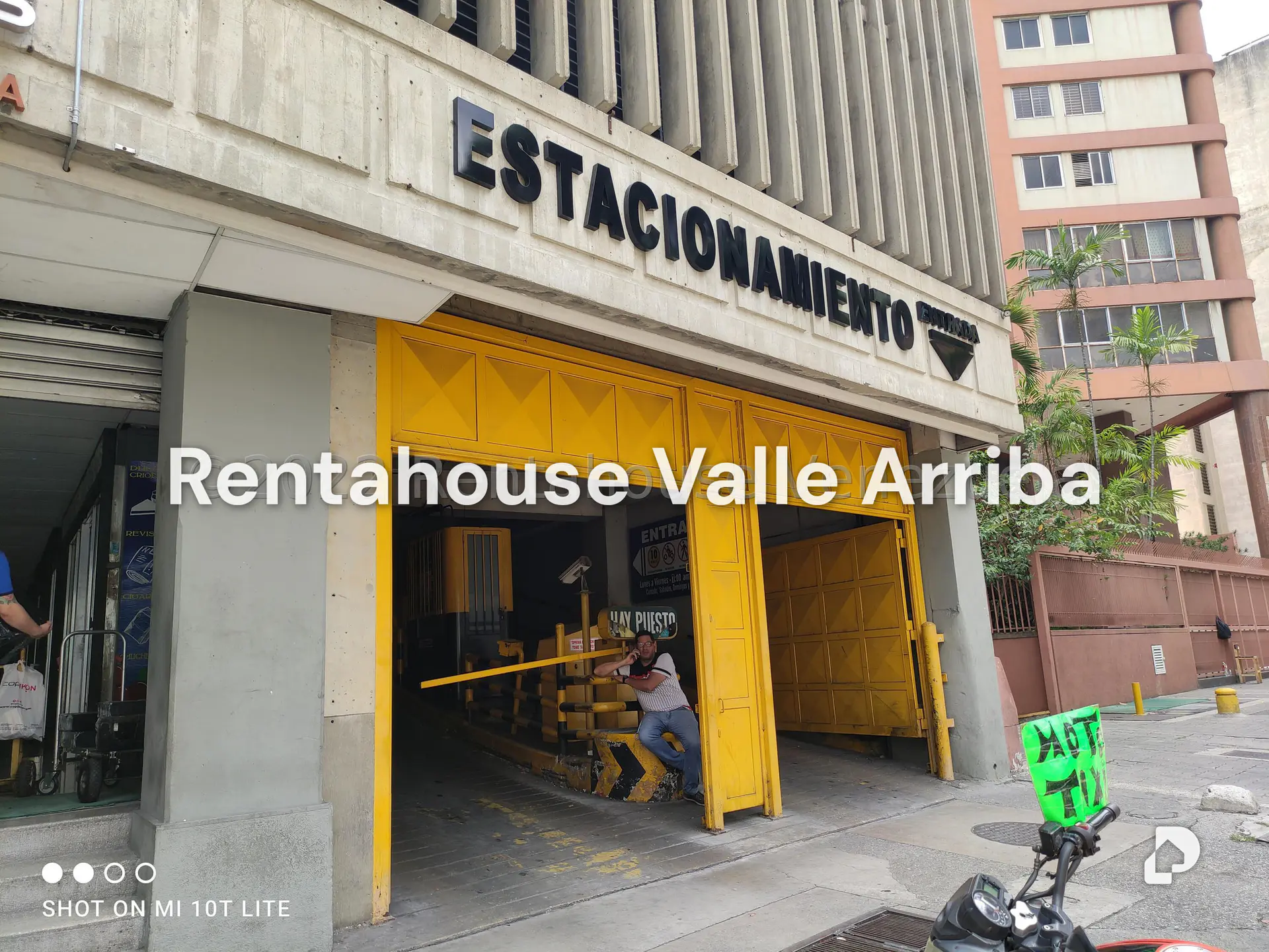 Local comercial en Sabana Grande, Caracas – 29