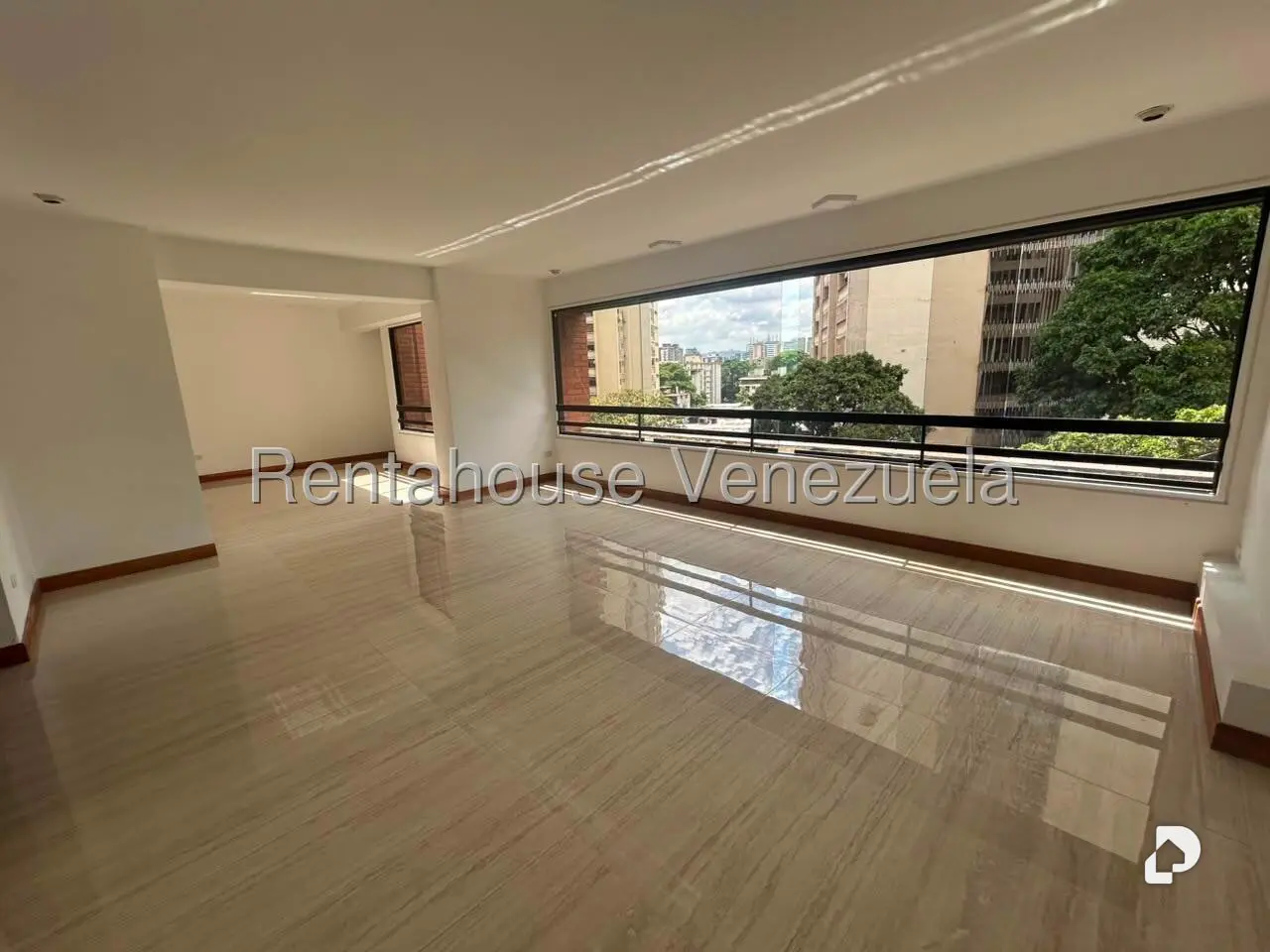 Apartamento en Los Dos Caminos, Caracas
