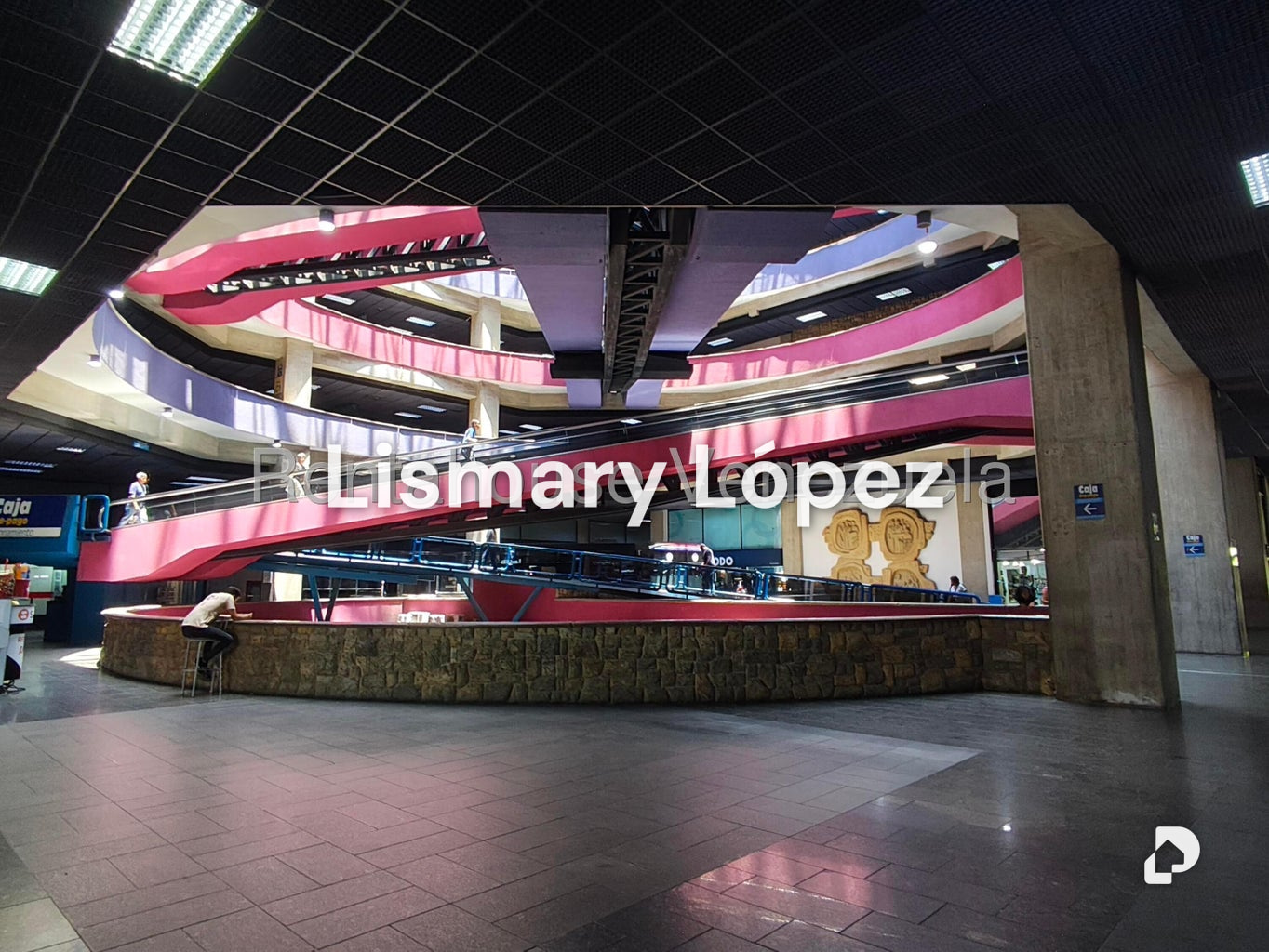 Local comercial en Macaracuay, Caracas – 16