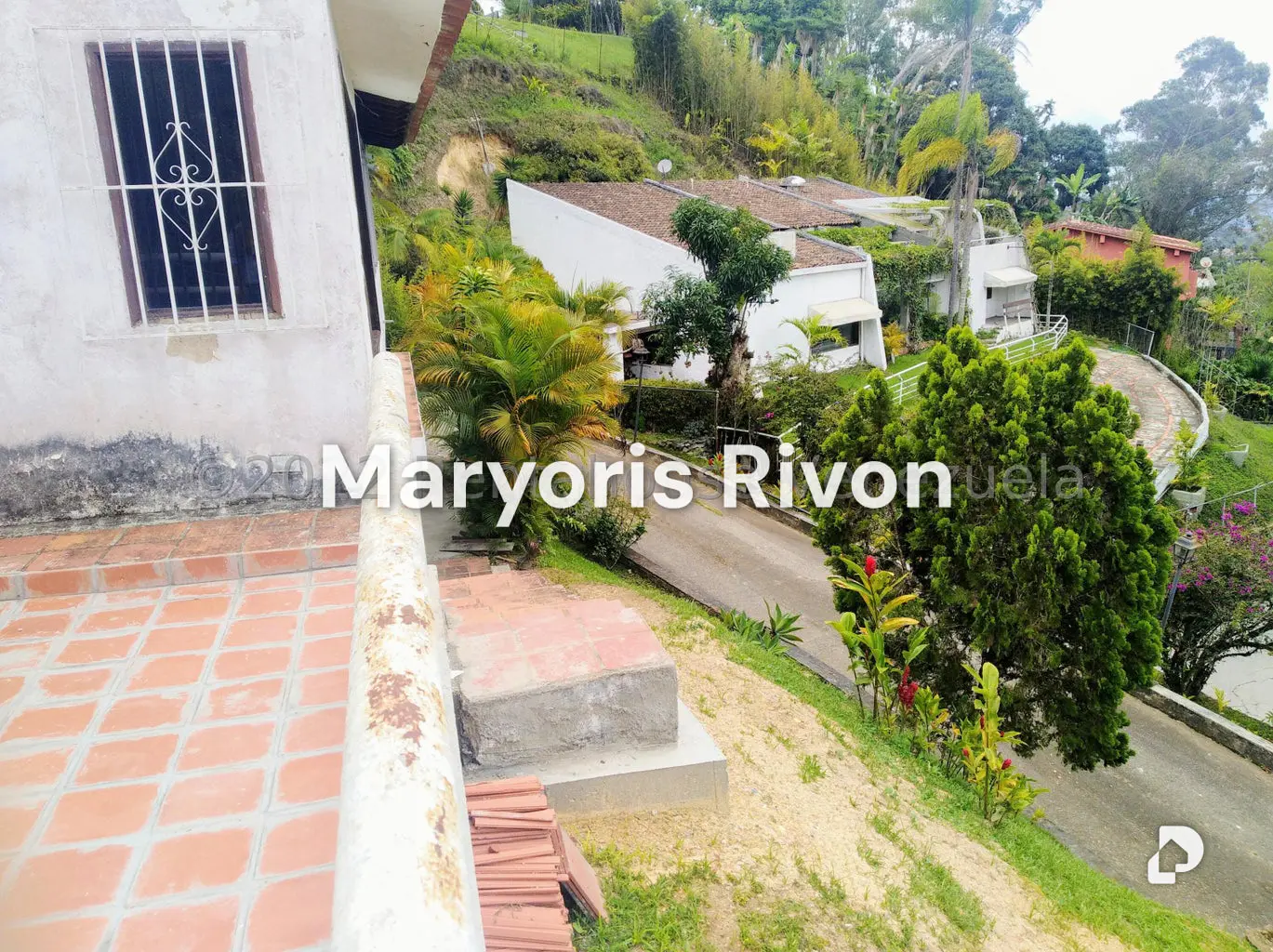 Casa en Oripoto, Caracas – 23