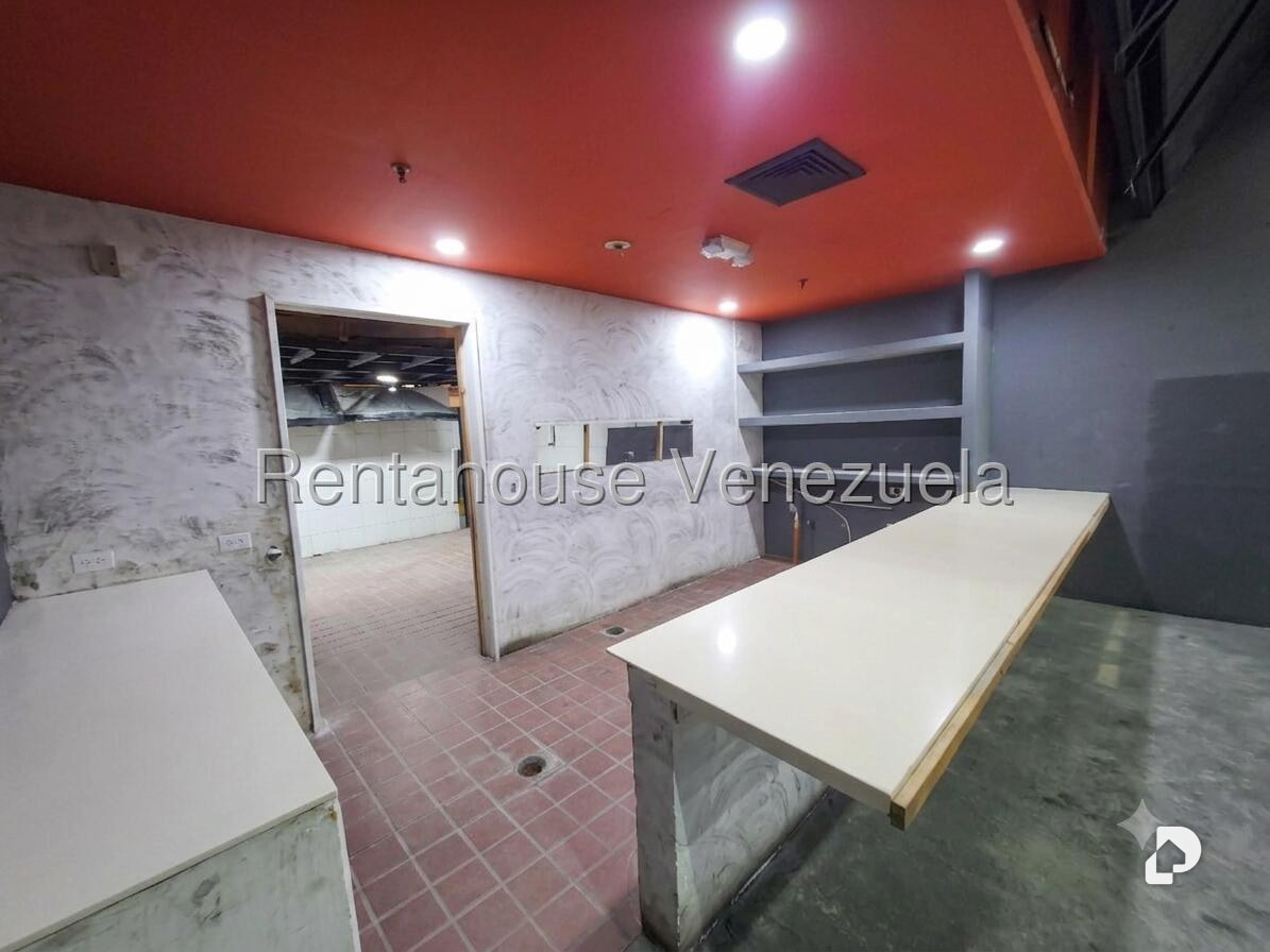 Local comercial en Los Dos Caminos, Caracas – 8