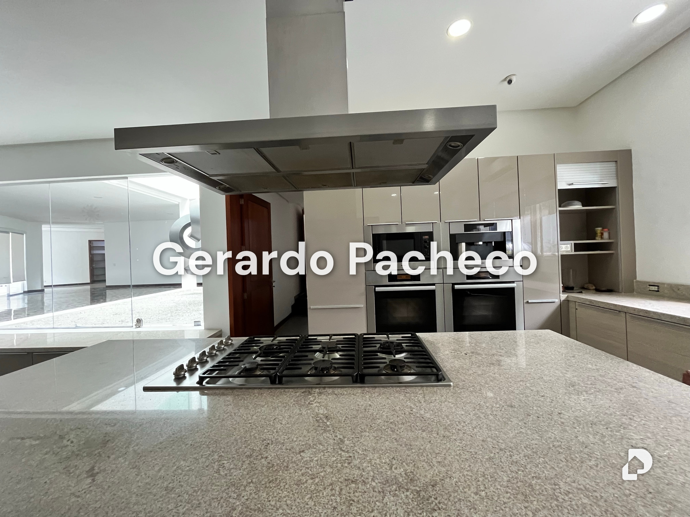 Casa en Country Club, Caracas – 8
