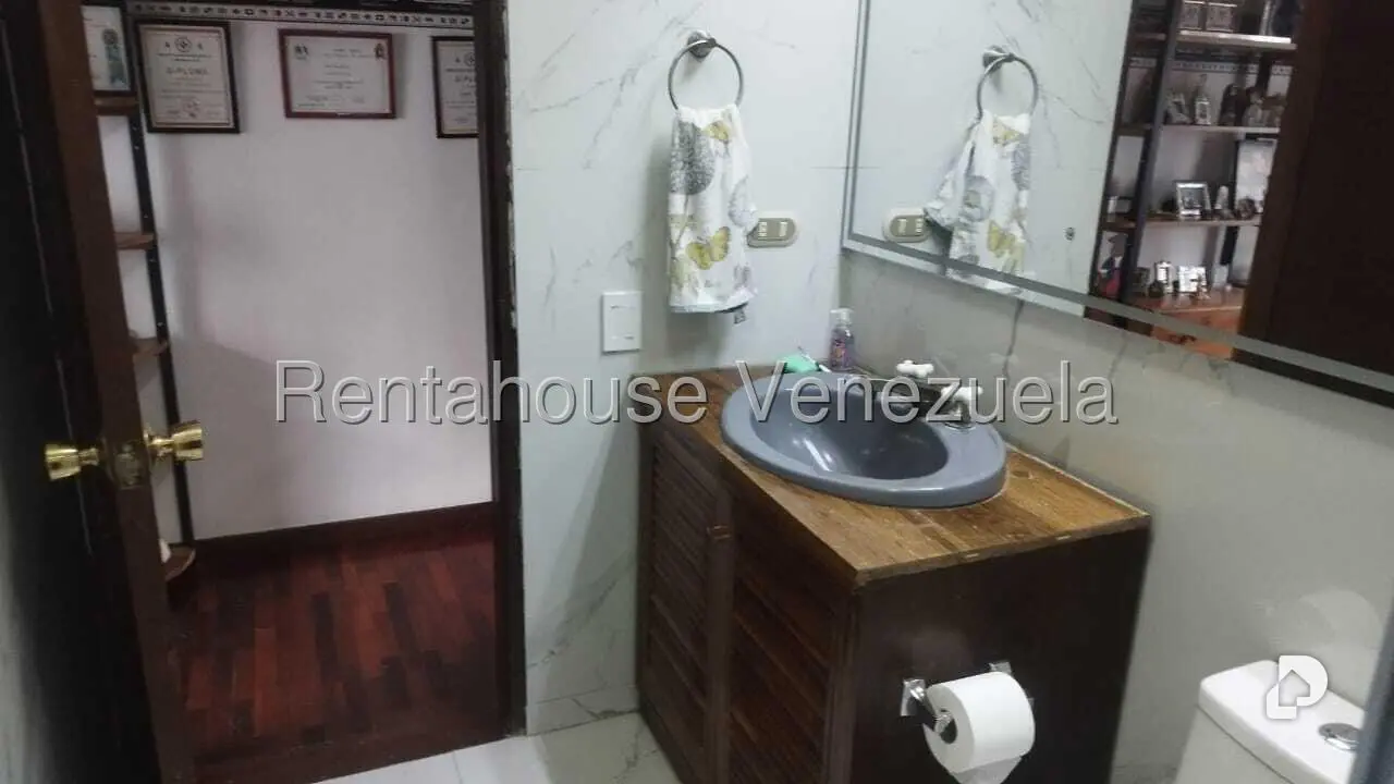 Apartamento en Lomas de Las Mercedes, Caracas – 36