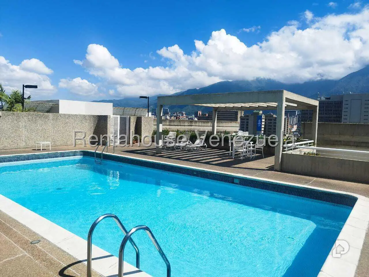 Apartamento en Lomas de Las Mercedes, Caracas – 4