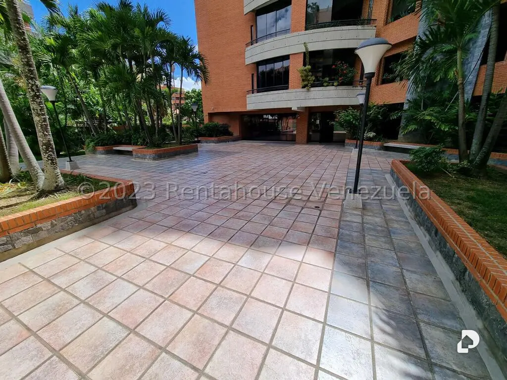 Apartamento en Campo Alegre, Caracas – 28