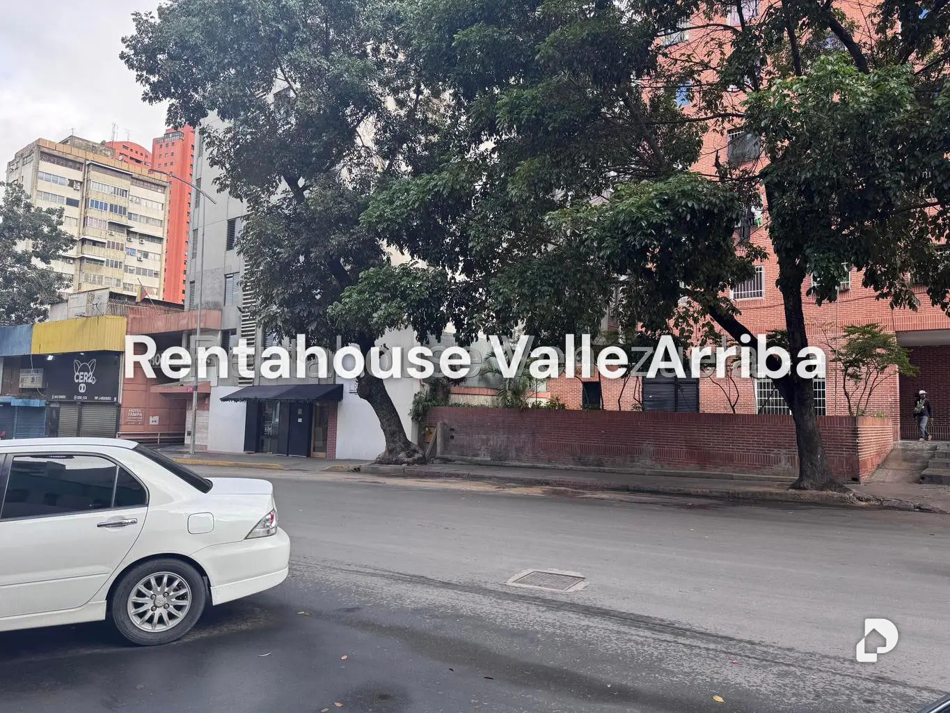 Local comercial en Las Delicias de Sabana Grande, Caracas – 27
