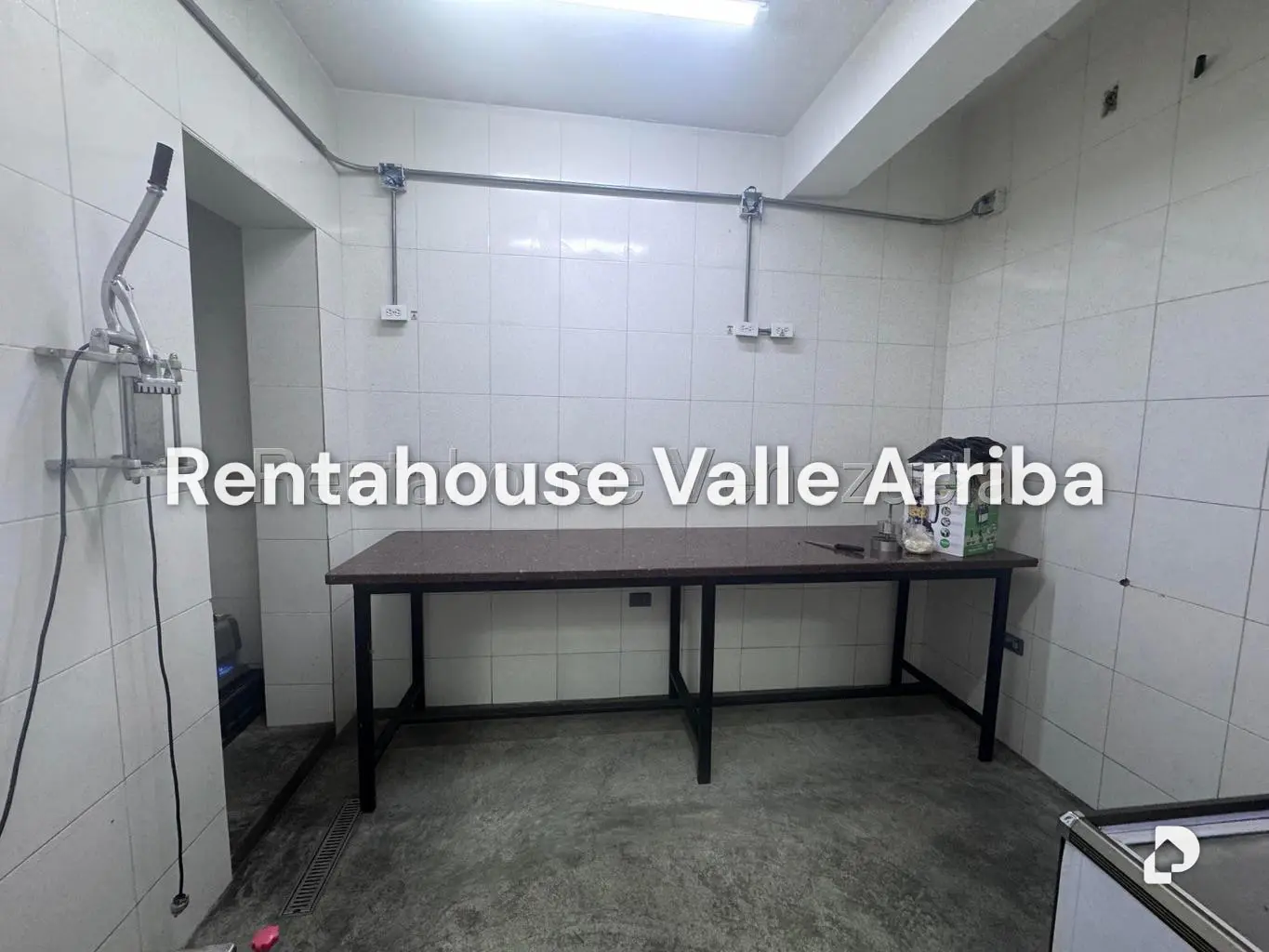 Local comercial en Las Delicias de Sabana Grande, Caracas – 19