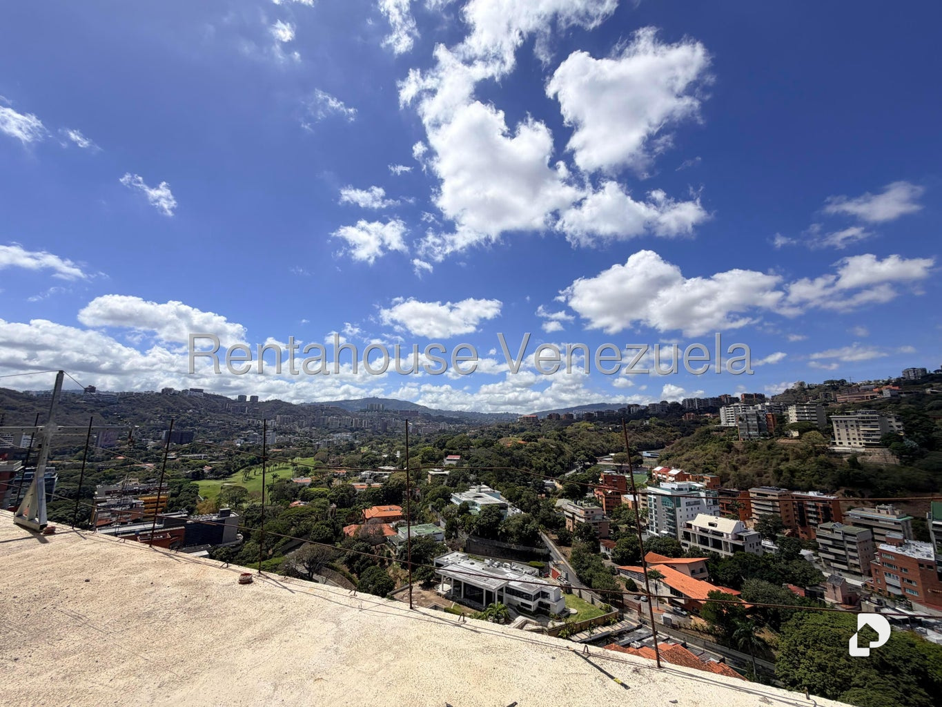 Oficina en Las Mercedes, Caracas – 13