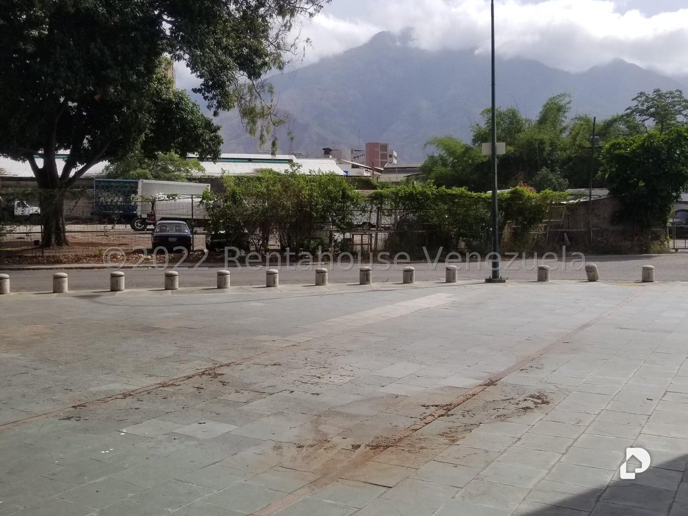 Terreno en Los Cortijos de Lourdes, Caracas – 7