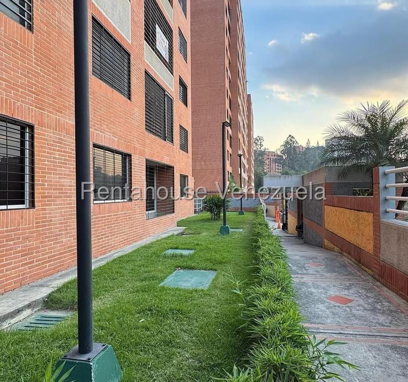 Apartamento en Colinas de La Tahona, Caracas - 1