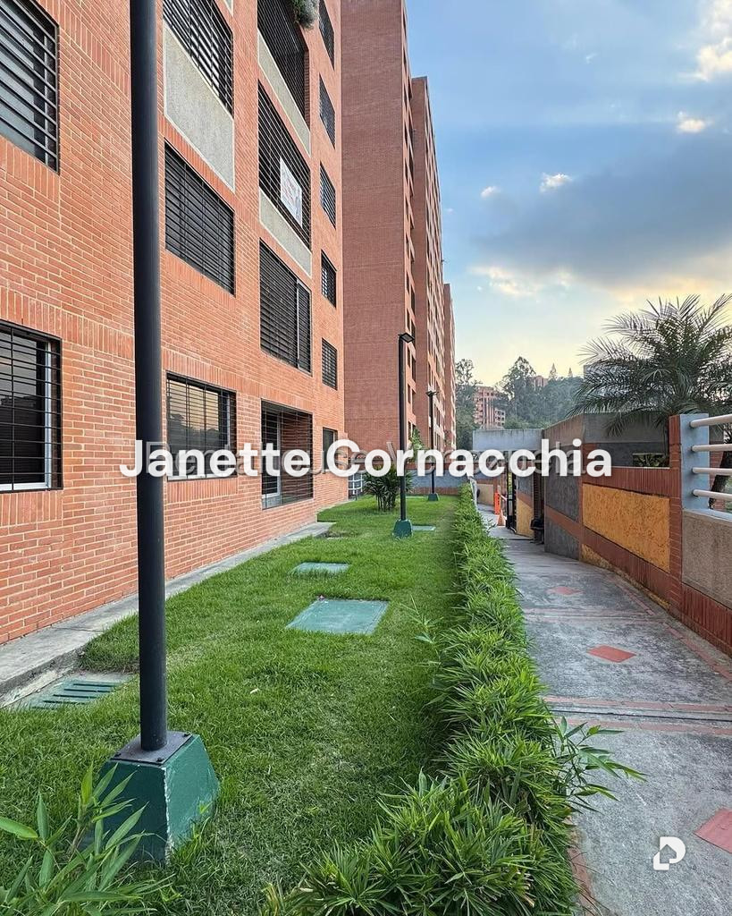 Apartamento en Colinas de La Tahona, Caracas