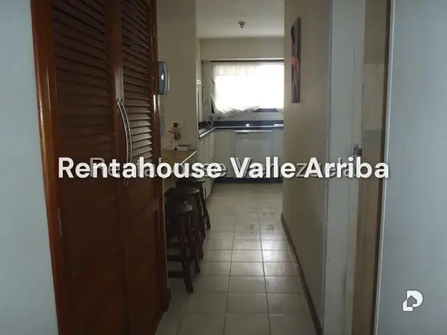 Apartment in Lomas de Prados del Este, Caracas – 10