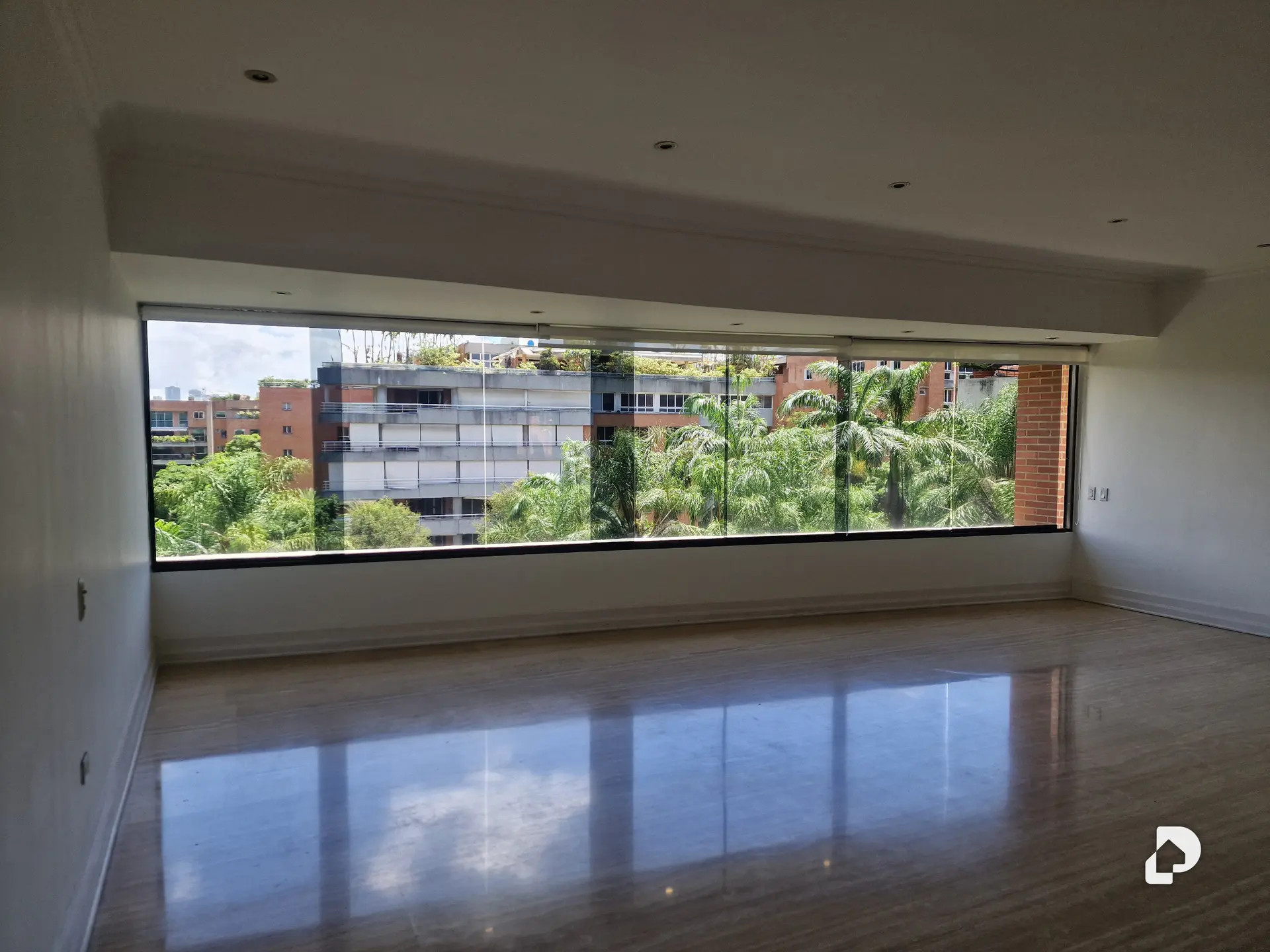 Apartamento en Campo Alegre, Caracas – 1