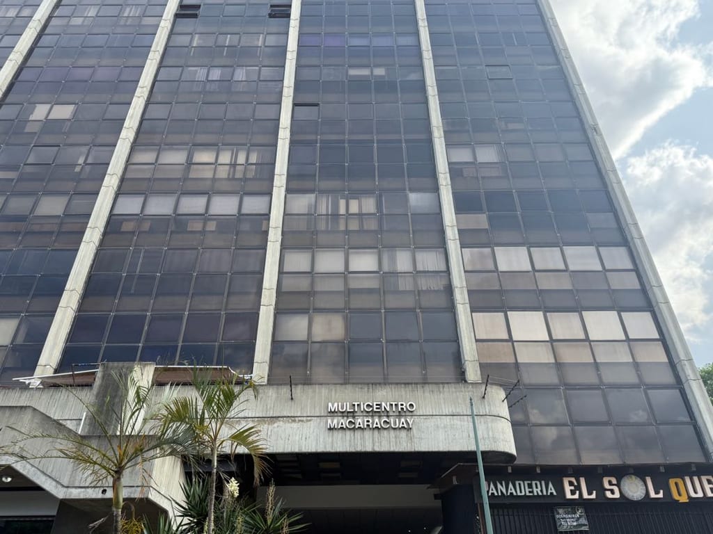 Oficina en Macaracuay, Caracas - 1