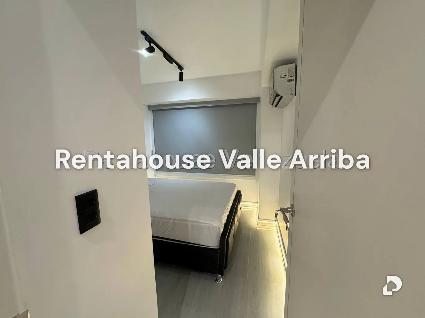Apartamento en Lomas de La Alameda, Caracas – 29