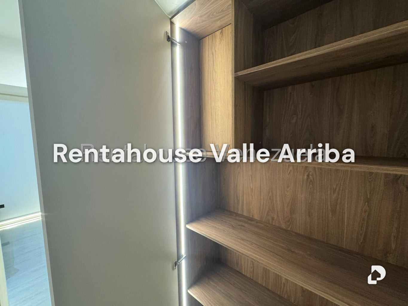 Apartamento en Lomas de La Alameda, Caracas – 25