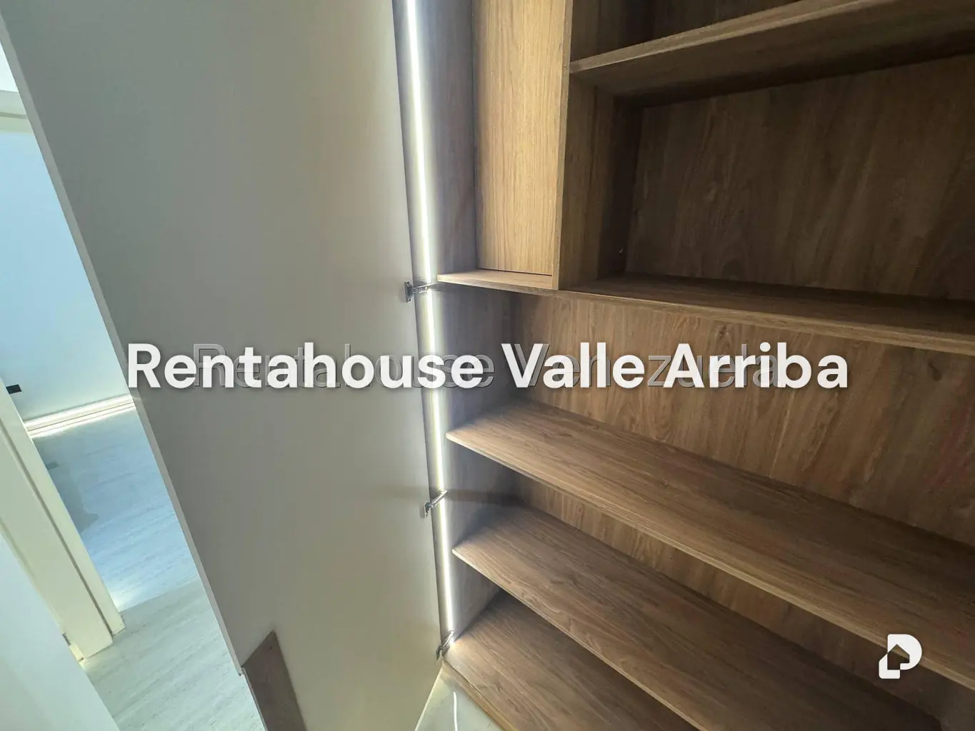 Apartamento en Lomas de La Alameda, Caracas – 26