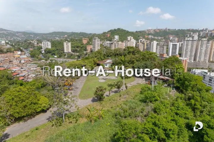 Terreno en Caracas – 3