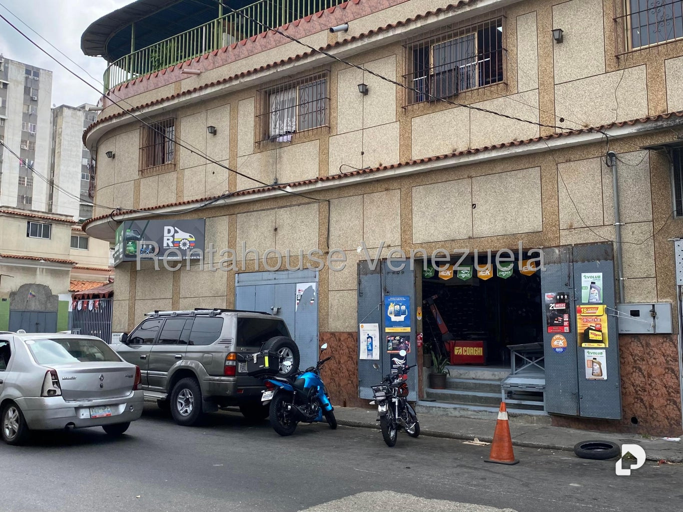 Local comercial en Puente Hierro, Caracas