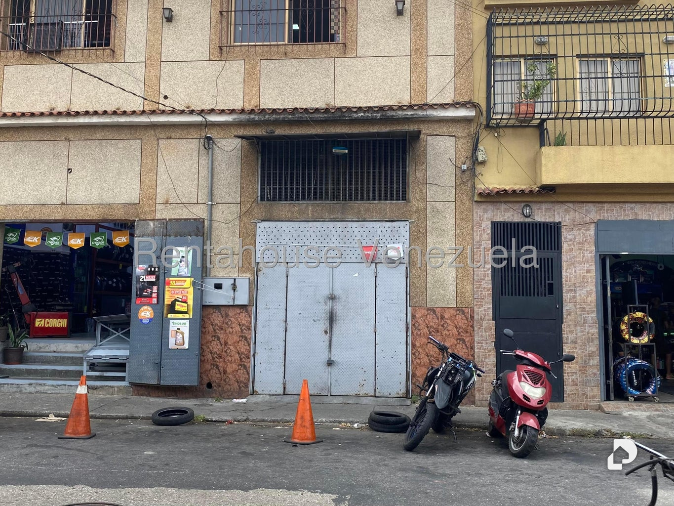 Local comercial en Puente Hierro, Caracas