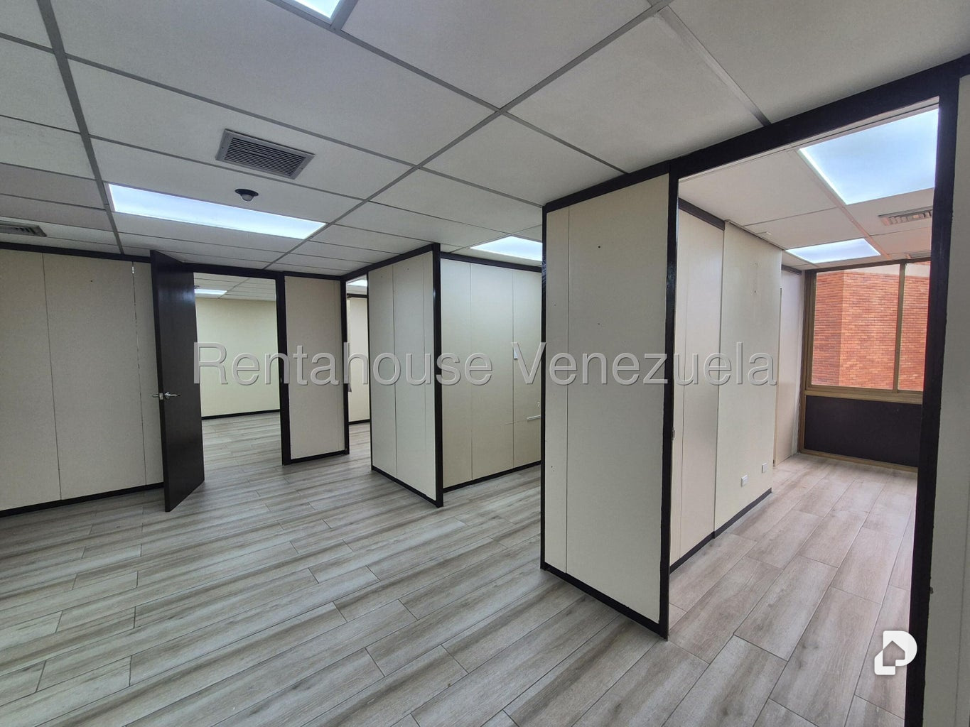 Office in Chuao, Caracas – 16