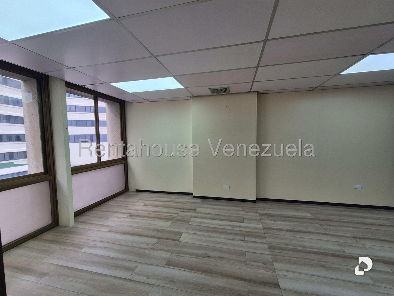 Office in Chuao, Caracas – 10
