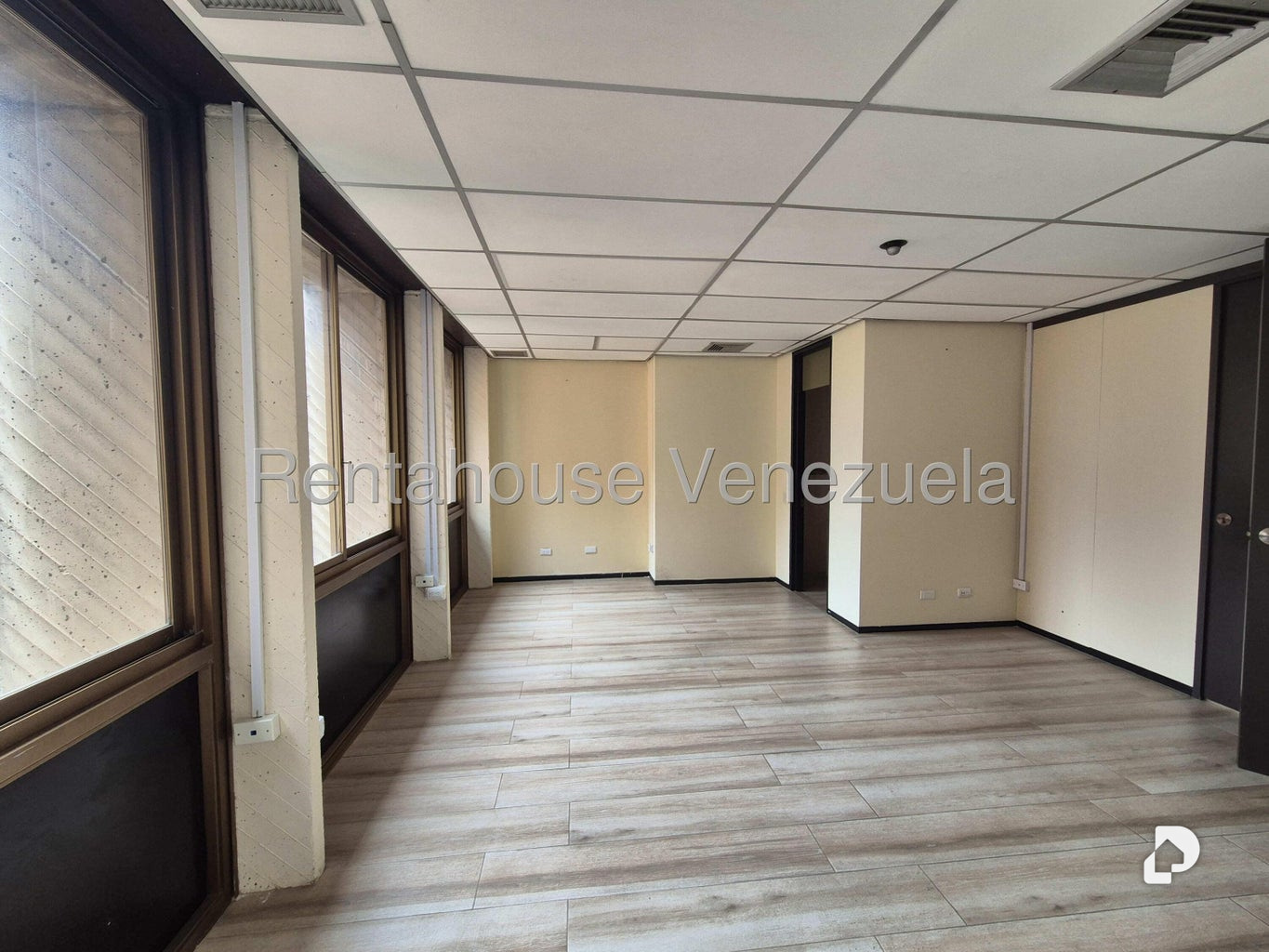 Office in Chuao, Caracas – 2