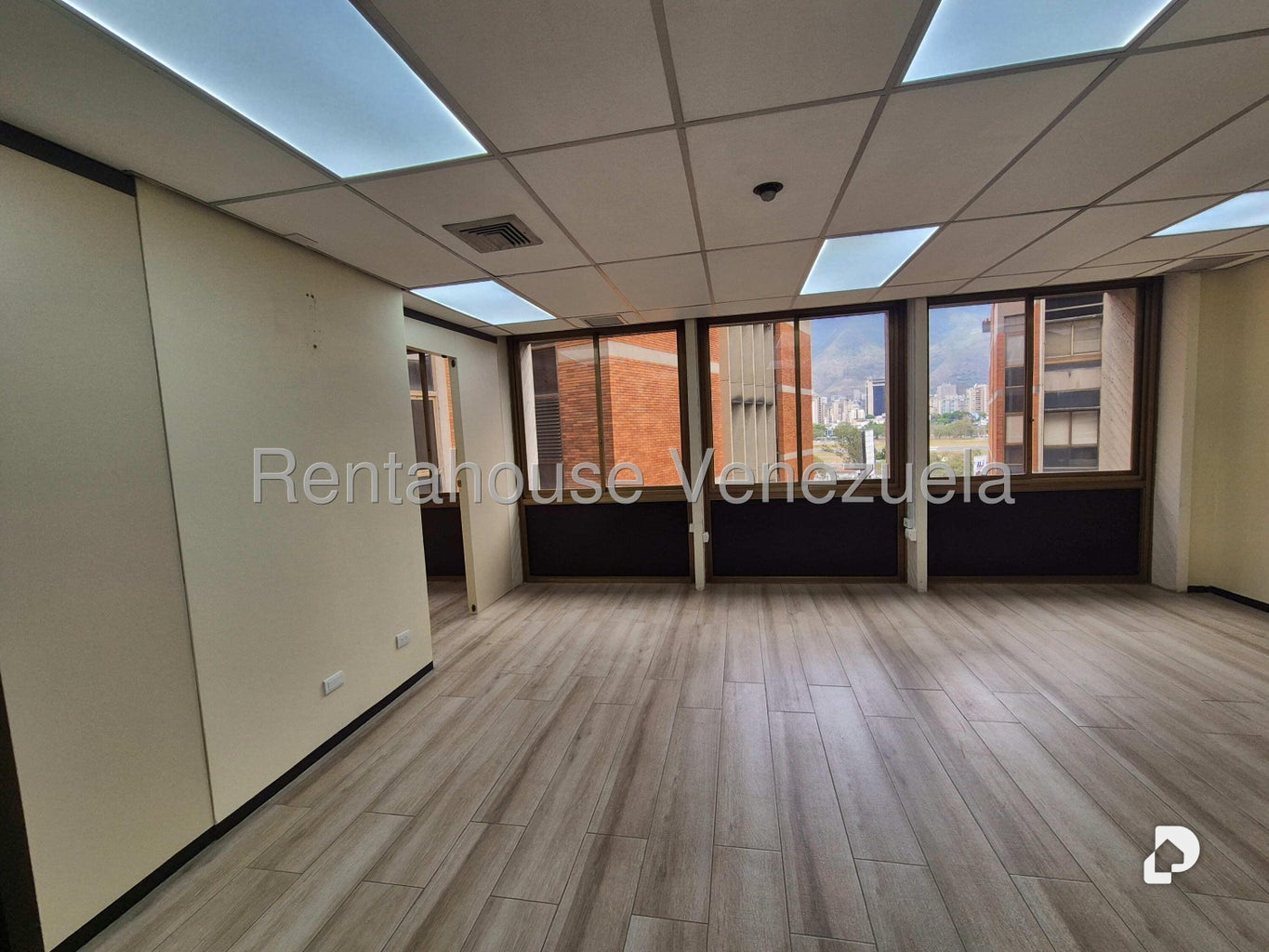 Office in Chuao, Caracas – 5