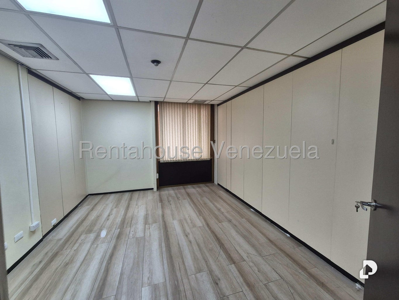 Office in Chuao, Caracas – 8