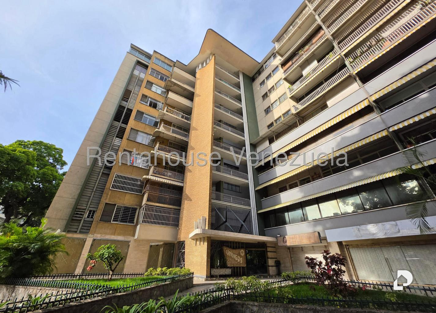 Apartamento en Altamira, Caracas – 2
