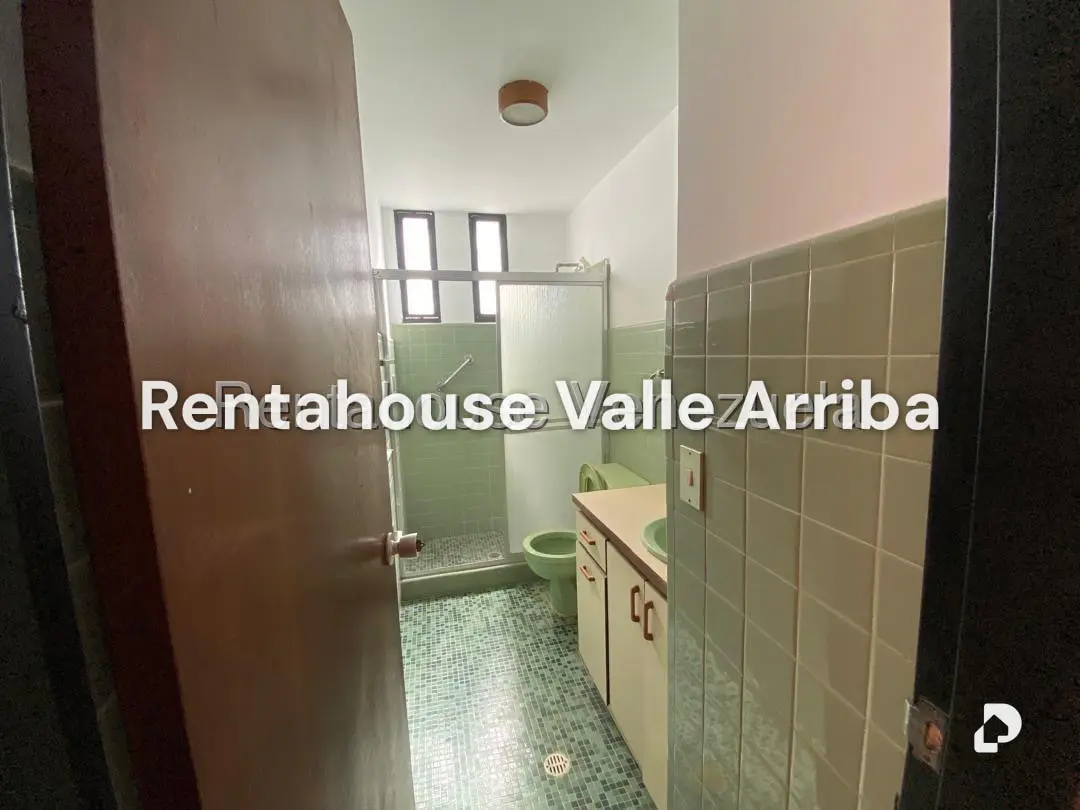 Casa en Prados del Este, Caracas – 24