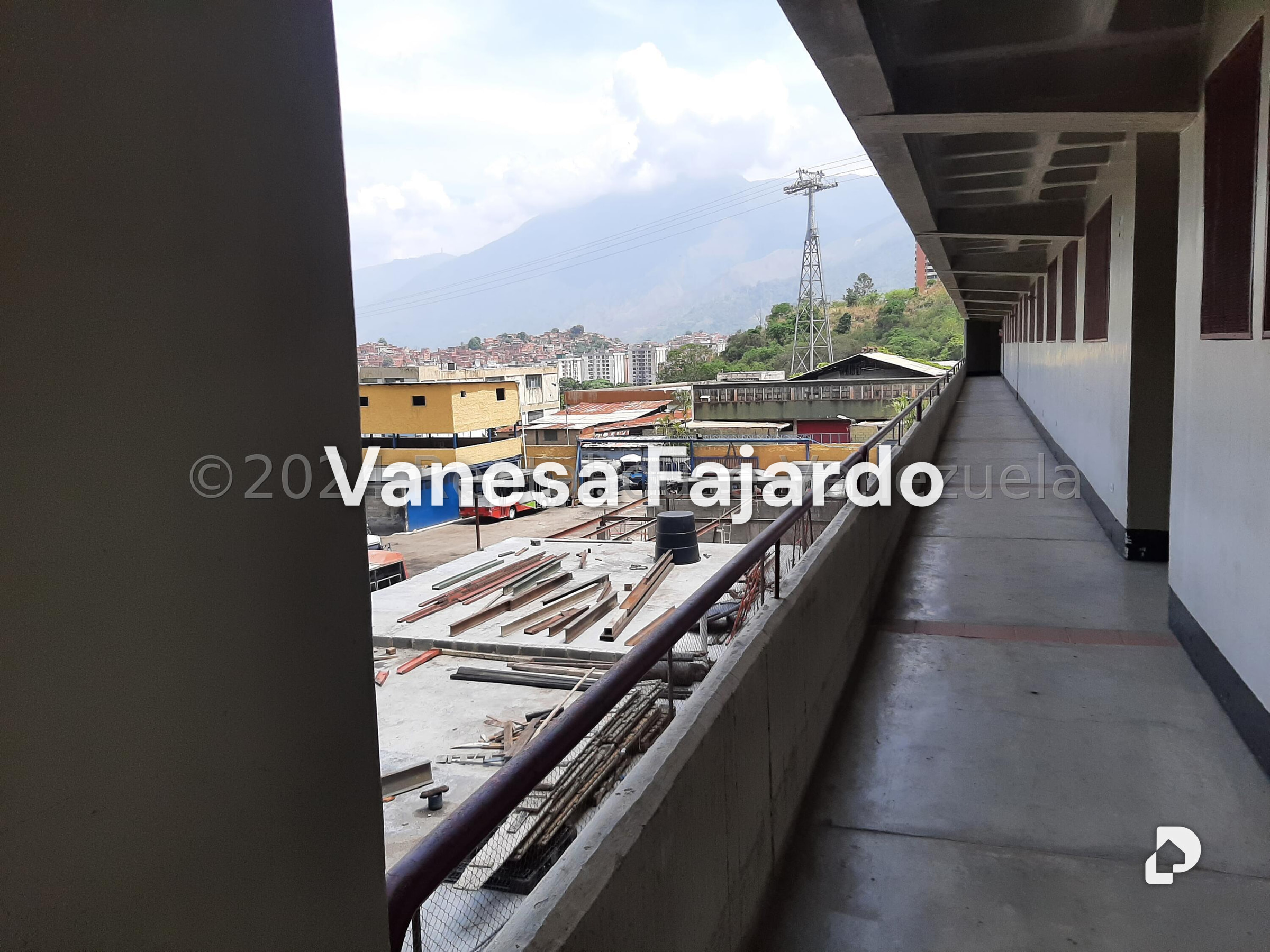 Edificio en Palo Verde, Caracas – 18