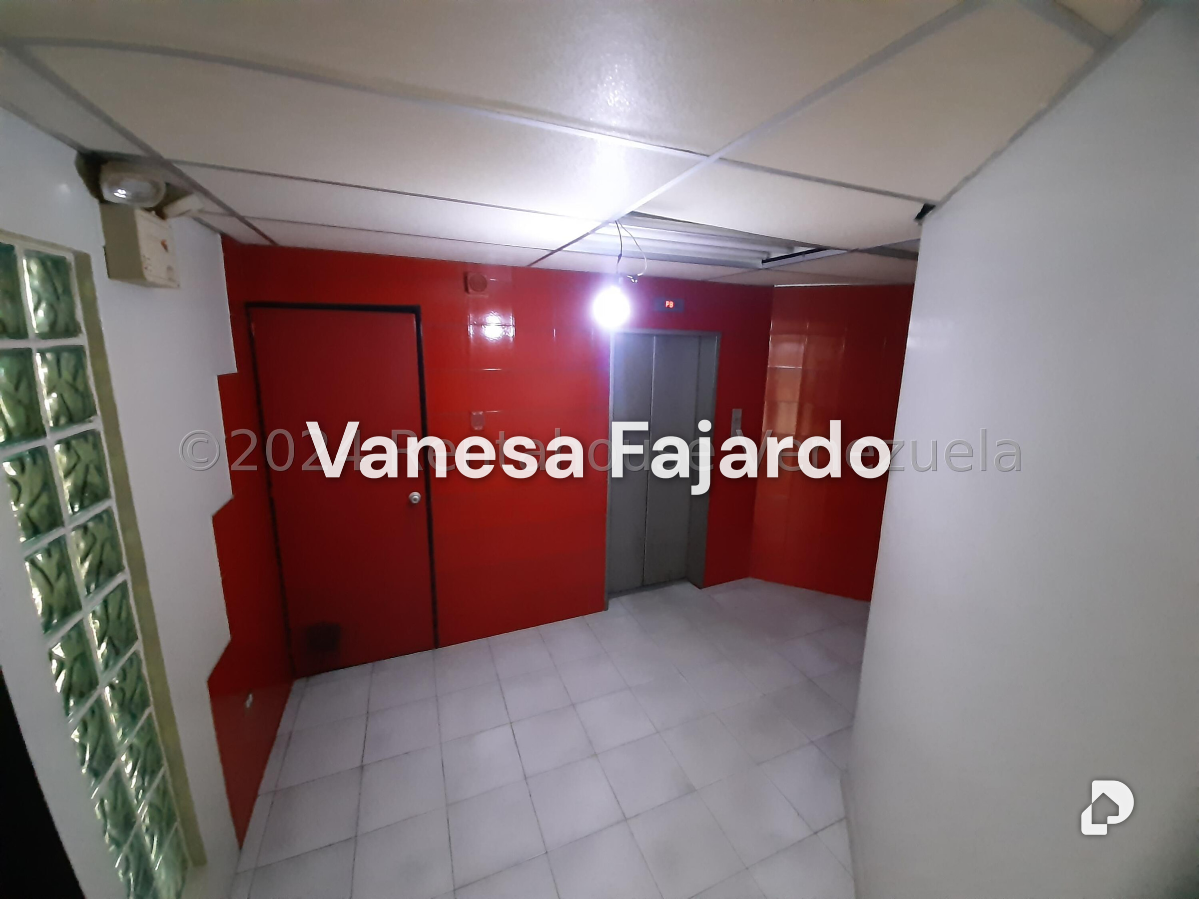 Edificio en Palo Verde, Caracas – 8