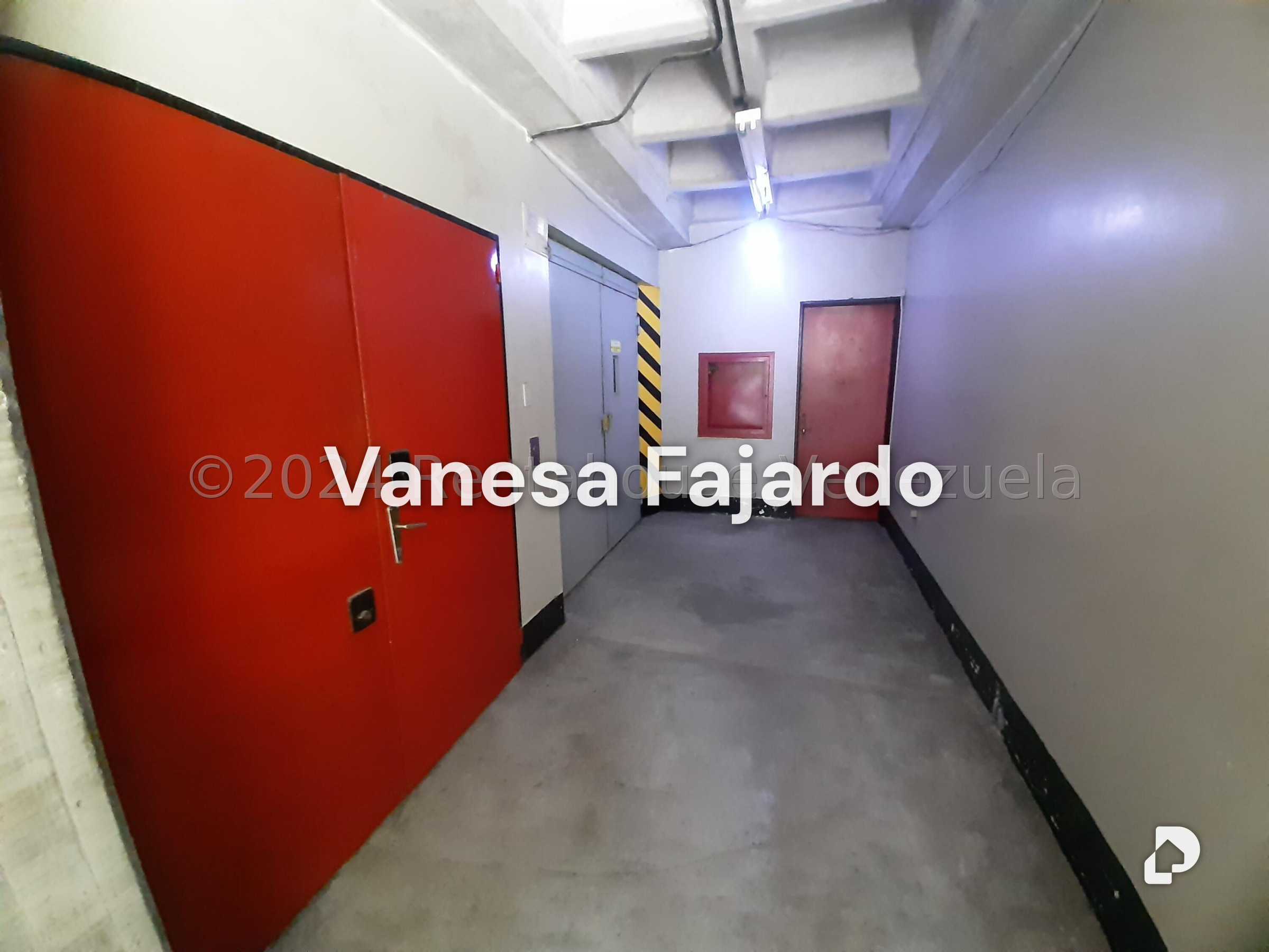 Edificio en Palo Verde, Caracas – 16