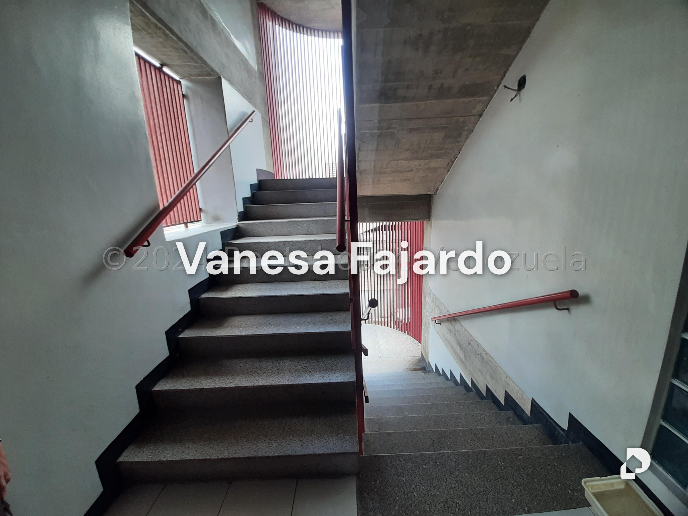Edificio en Palo Verde, Caracas – 10