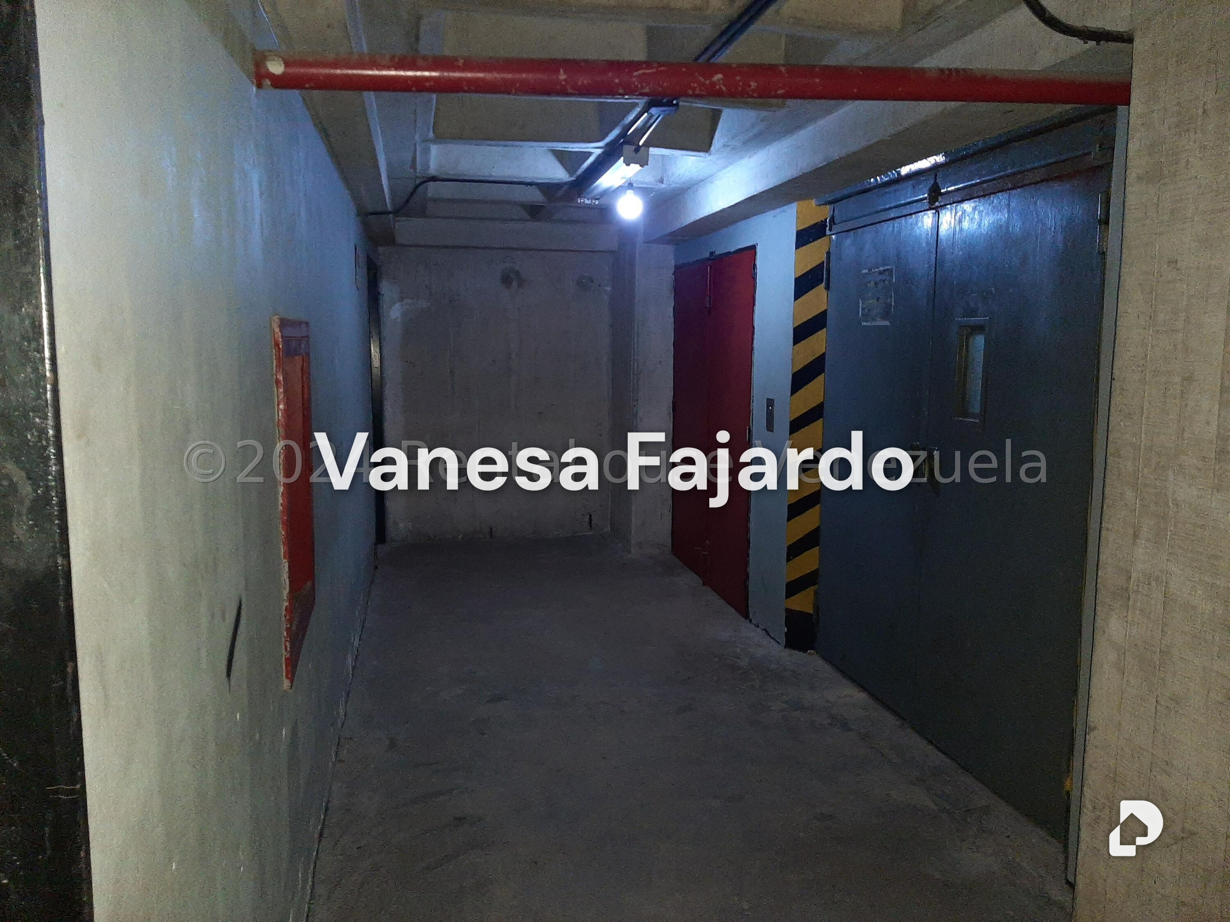 Edificio en Palo Verde, Caracas – 17