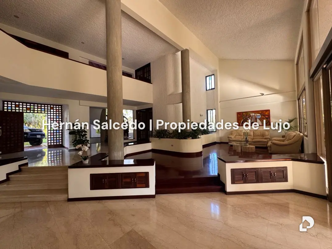 Casa en Macaracuay, Caracas – 17