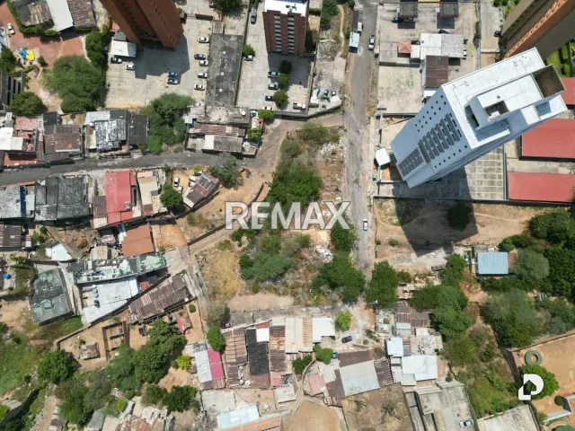 Terreno en Av el Milagro, Maracaibo – 1