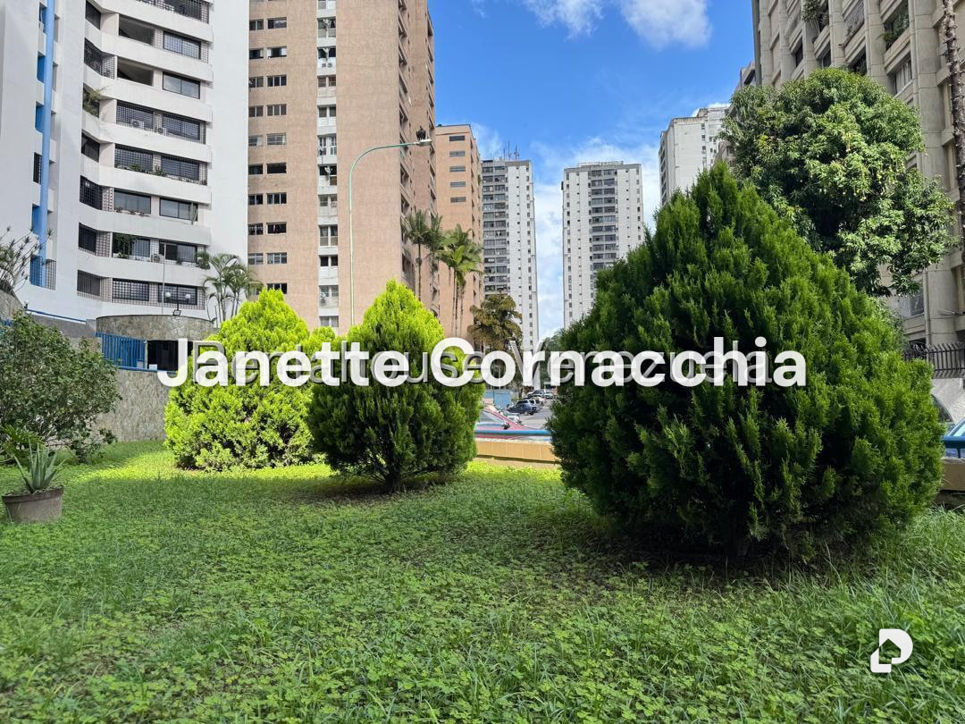 Apartamento en El Cigarral, Caracas – 2