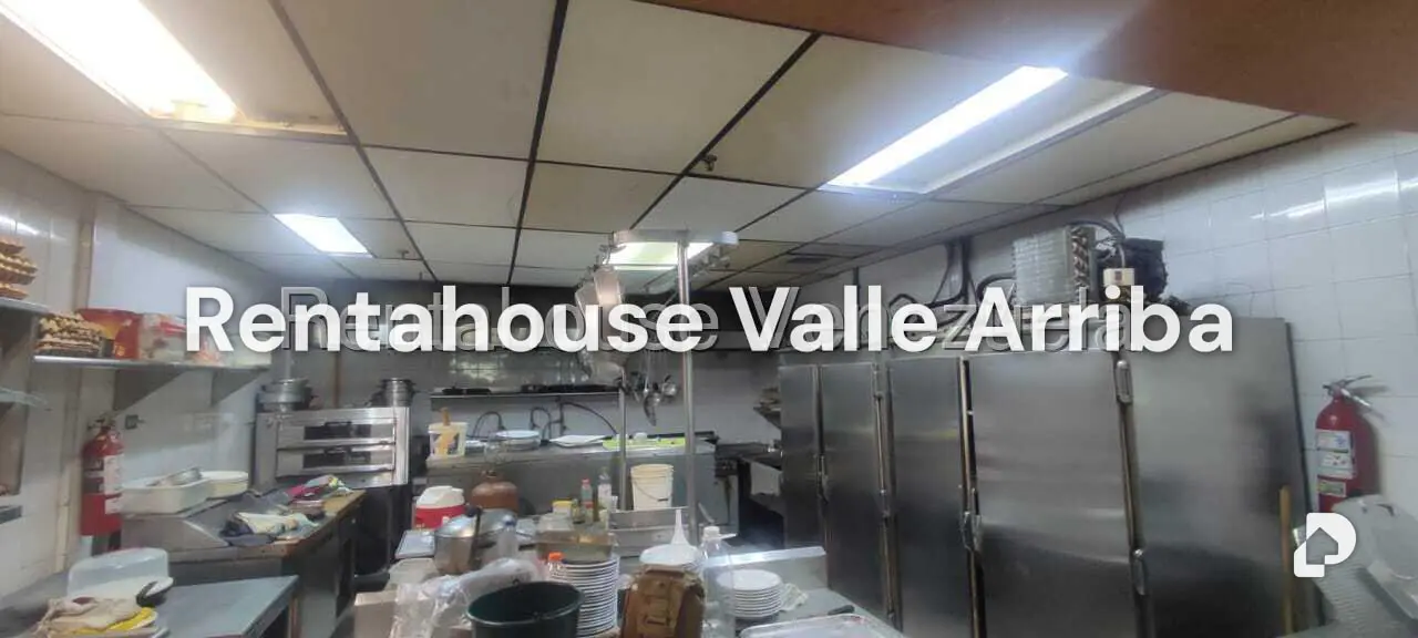 Local comercial en La Urbina, Caracas – 16