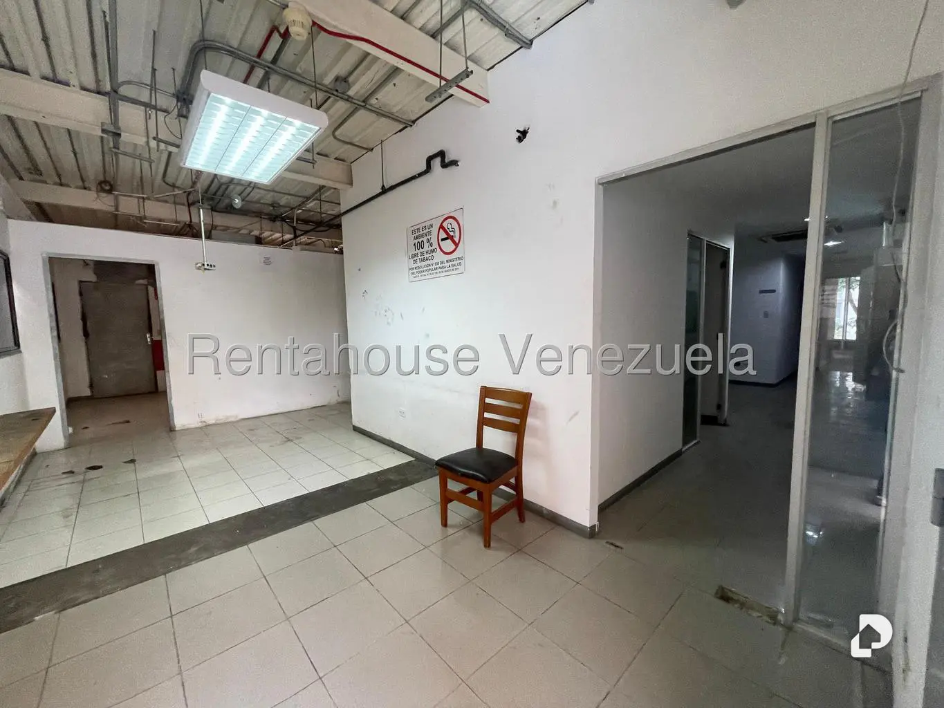 Local comercial en Las Mercedes, Caracas – 23